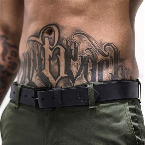 tatuajes pequeos en el abdomen para hombres|Tatuajes en el abdomen para hombres: 46 ideas en fotos ¡Muy。